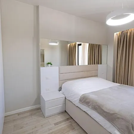 Cactus Coastal: 1-bedroom Ii Lejlighed Vlorë