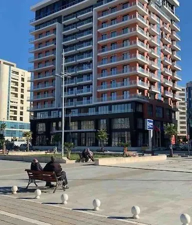 Cactus Coastal: 1-bedroom Ii Apartment